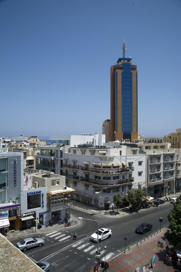 بيت شباب ماركو بولو بارتي سانت جوليان المظهر الخارجي الصورة